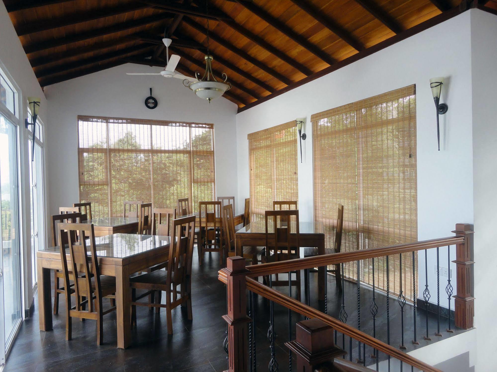 Villa Baywatch, Rumassala Unawatuna Exterior foto